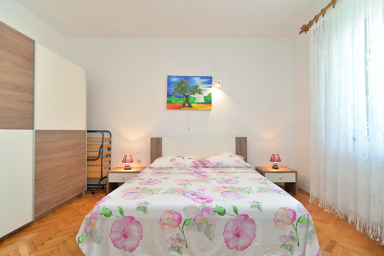 Apartments Gracijano 1724 Ližnjan Buitenkant foto