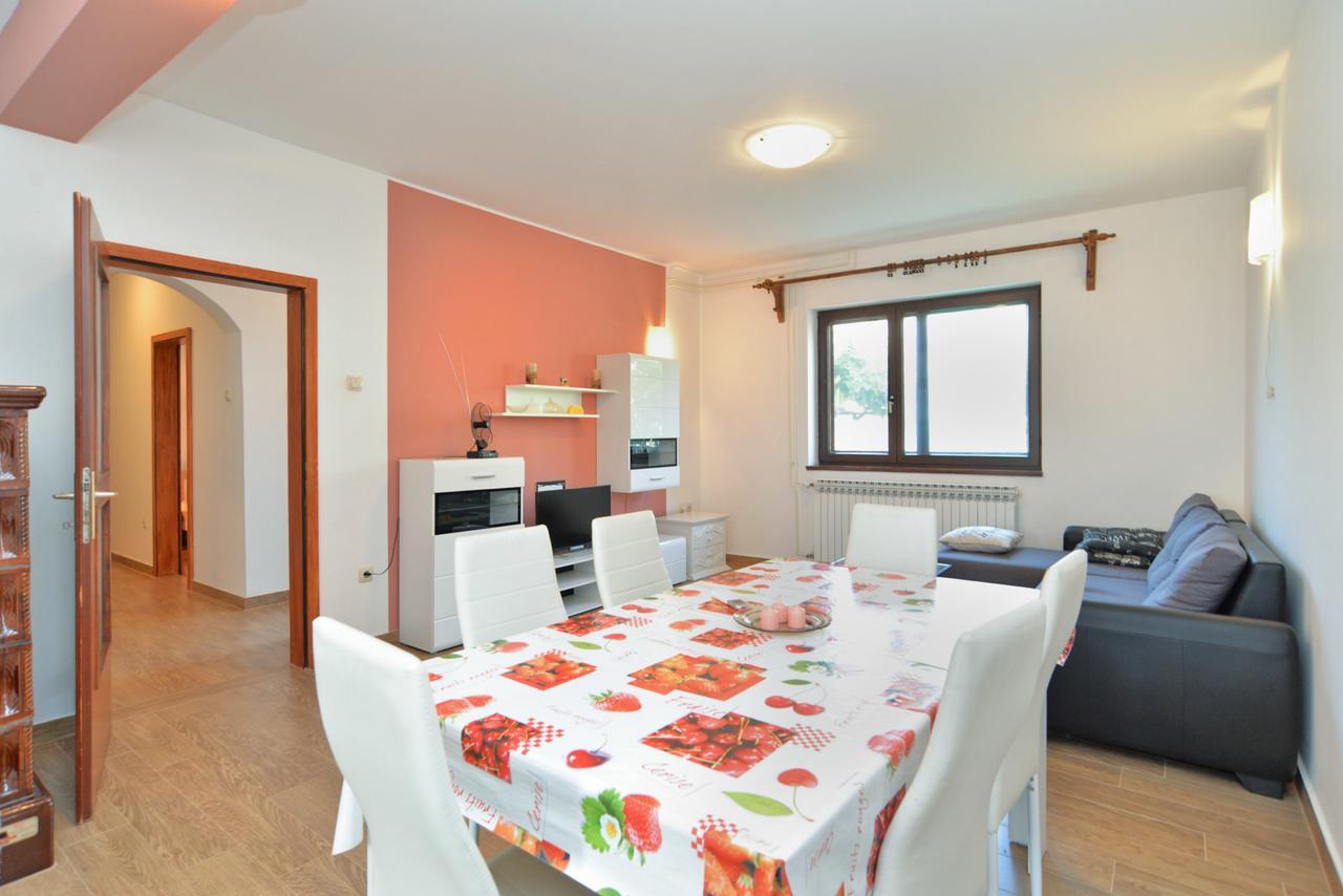 Apartments Gracijano 1724 Ližnjan Buitenkant foto