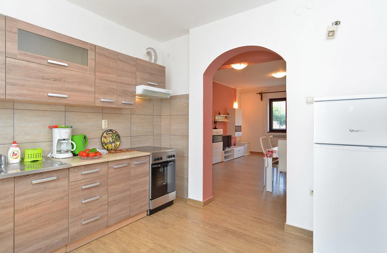 Apartments Gracijano 1724 Ližnjan Buitenkant foto