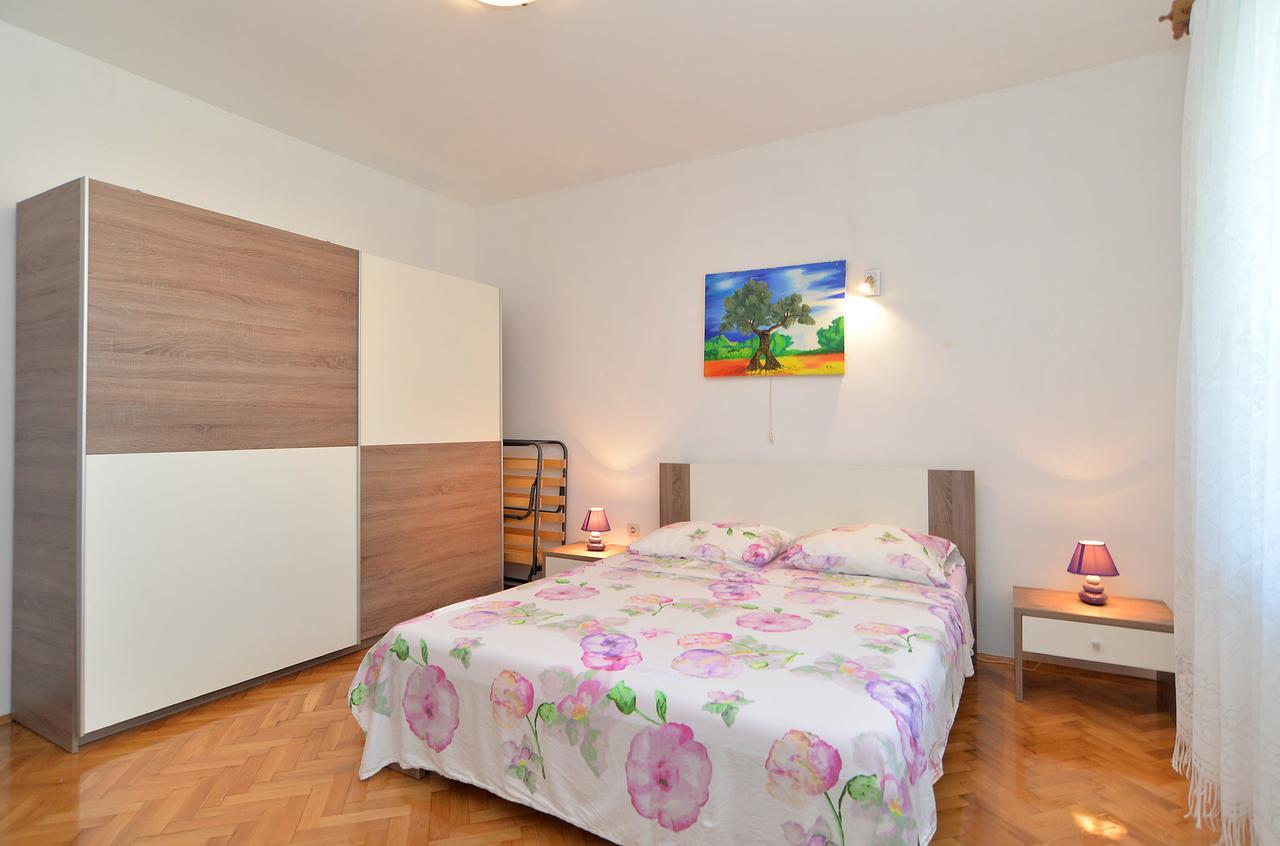 Apartments Gracijano 1724 Ližnjan Buitenkant foto