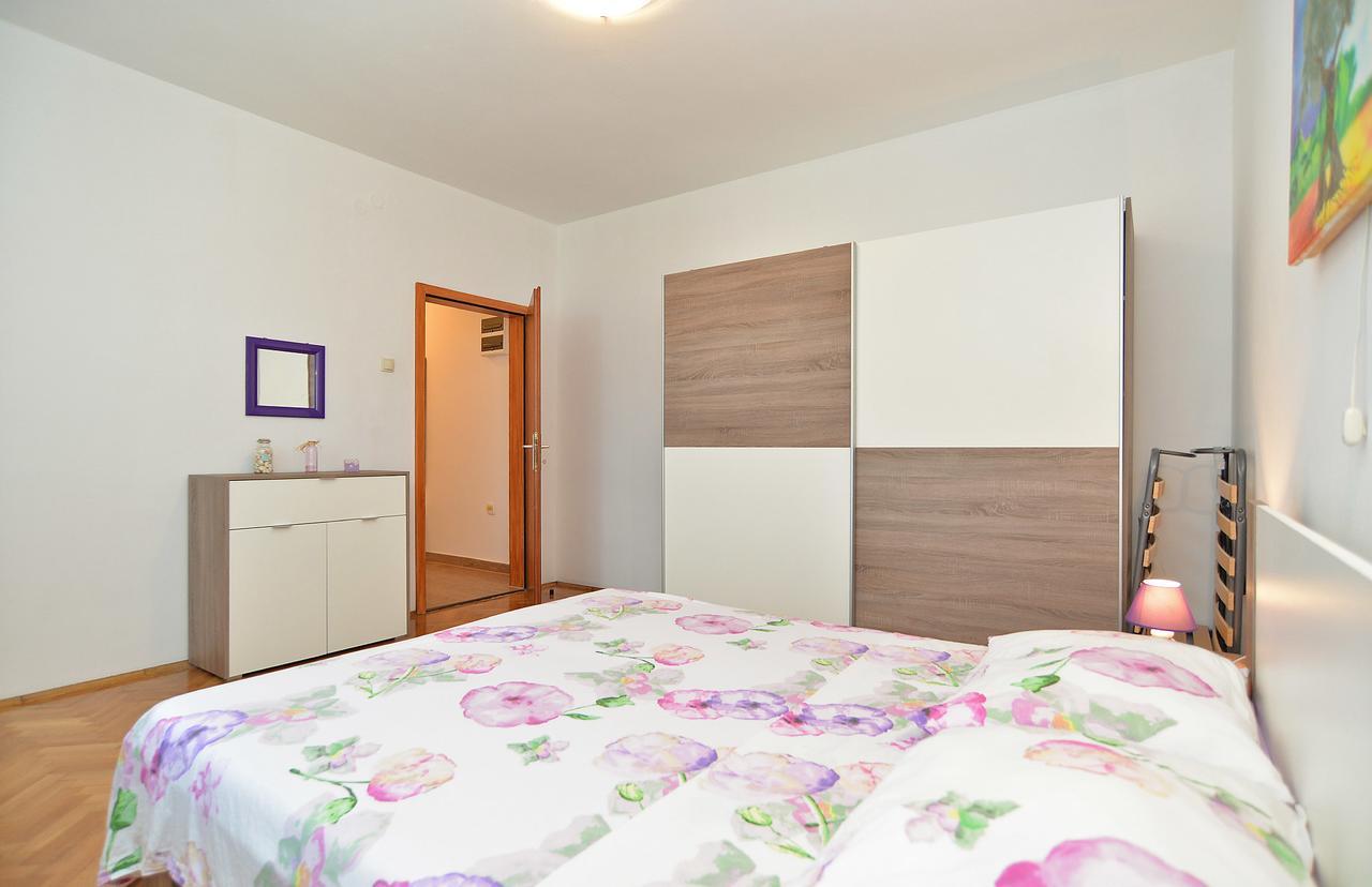 Apartments Gracijano 1724 Ližnjan Buitenkant foto