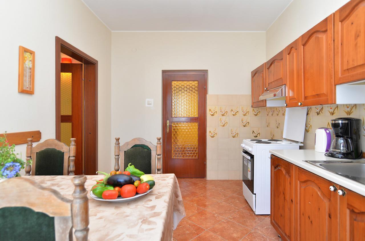 Apartments Gracijano 1724 Ližnjan Buitenkant foto