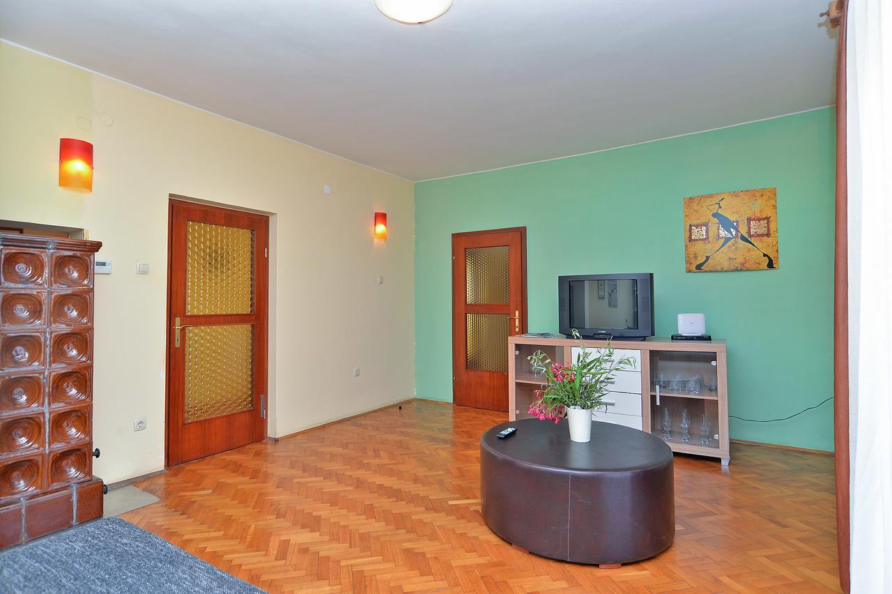 Apartments Gracijano 1724 Ližnjan Buitenkant foto