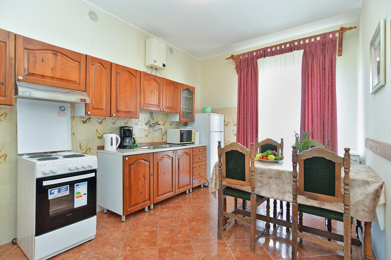 Apartments Gracijano 1724 Ližnjan Buitenkant foto